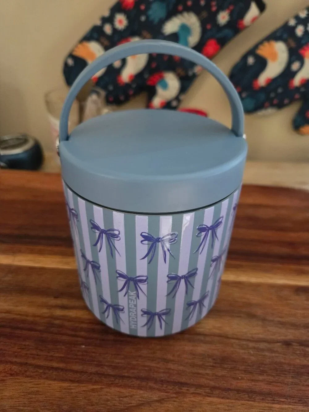 HYDRAPEAK INSULATED FOOD JAR IN A BOW PATTERN